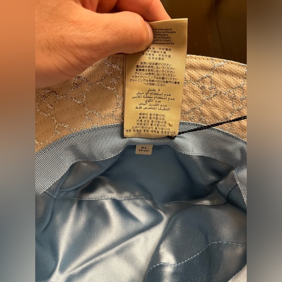 New Gucci GG Supreme Logo White Silver  Bucket Hat Size XL - Picture 13 of 13